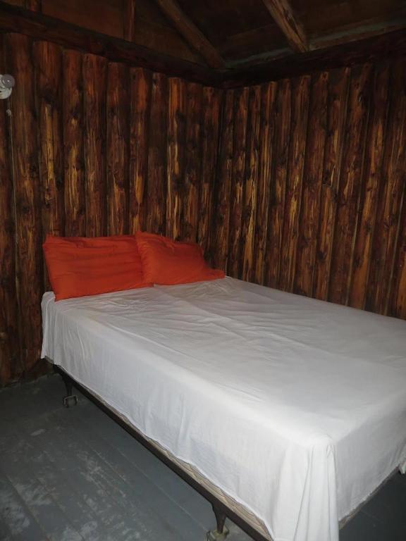 ホテルLake Wolsey Cabins Gore Bay 部屋 写真